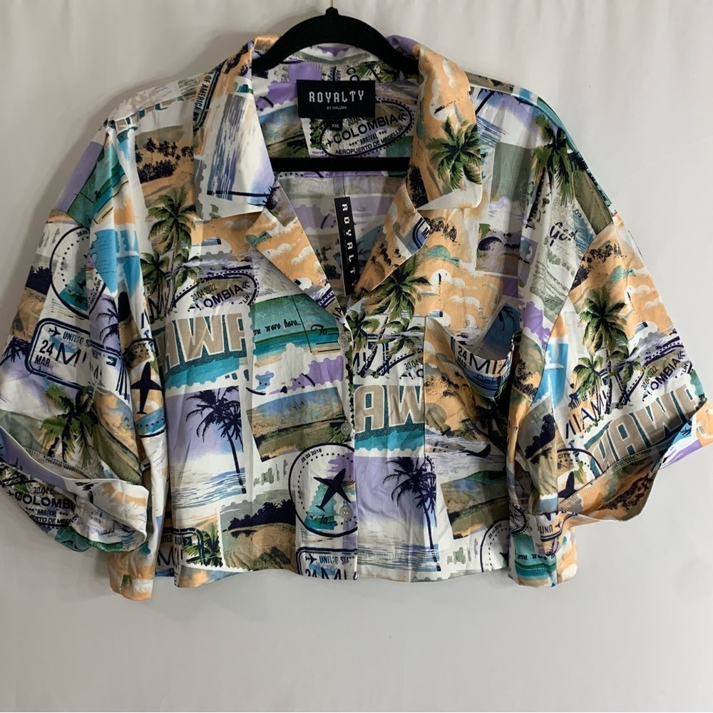 NWT Royalty by Maluma Women's Plus Cropped Satin Hawaiian Shirt, size XXL - Picture 2 of 8